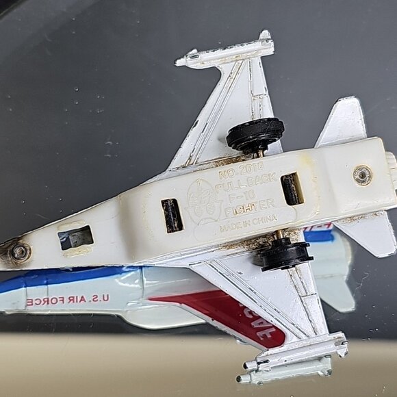 Diecast Planes 5pcs For Parts Or Repair Spaceshuttle DC-10 VC-10 Ertl Hong Kong - Picture 13 of 15